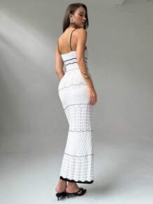 Aloruh 夏季度假简约优雅拼色吊带紧身长款针织女连衣裙 - 黑與白 - 查看 2
