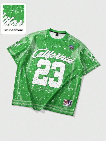 Prep تصميم جديد لربيع الرجال، تي شيرت كم قصير طباعة كاملة مزين براينستون بطراز رياضي أمريكي شارع، بسمات عددية إنجليزية، مع بناطيل رياضية وردية مع نص "كاليفورنيا" مكتوب بخط أبيض عريض ورقم "23"