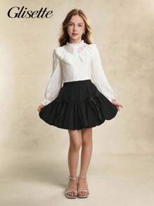 Camicia elegante casual bianca con maniche lunghe in pizzo e motivi traforati, adatta per ragazze adolescenti