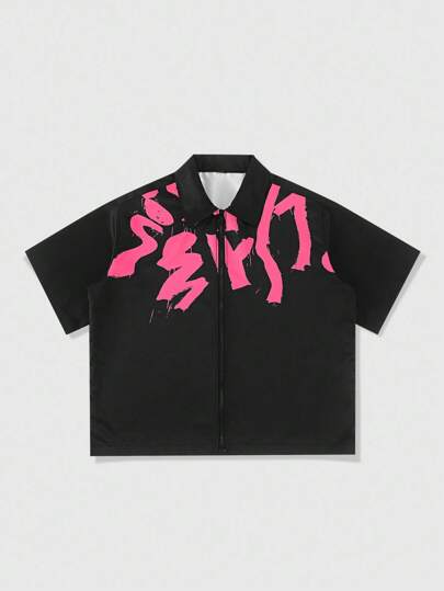 Street Life قميص كاجوال برقبة سحاب وأكمام قصيرة مطبوع عليه حروف للرجال