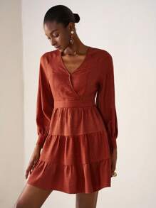 Zivah Vestido corto floral de manga farol con volantes y cuello en V, de mezcla de lino, en color marrón caramelo, vestido mini para mujer - Colección Primavera/Verano 2025, look ideal para festivales de música, Pascua, Día de San Patricio, estilo occidental, nómada, fiesta de cumpleaños, graduación, universidad, uso diario, casual, vacaciones, cruceros, playa, tomar el sol - Óxido marrón - Ver 5