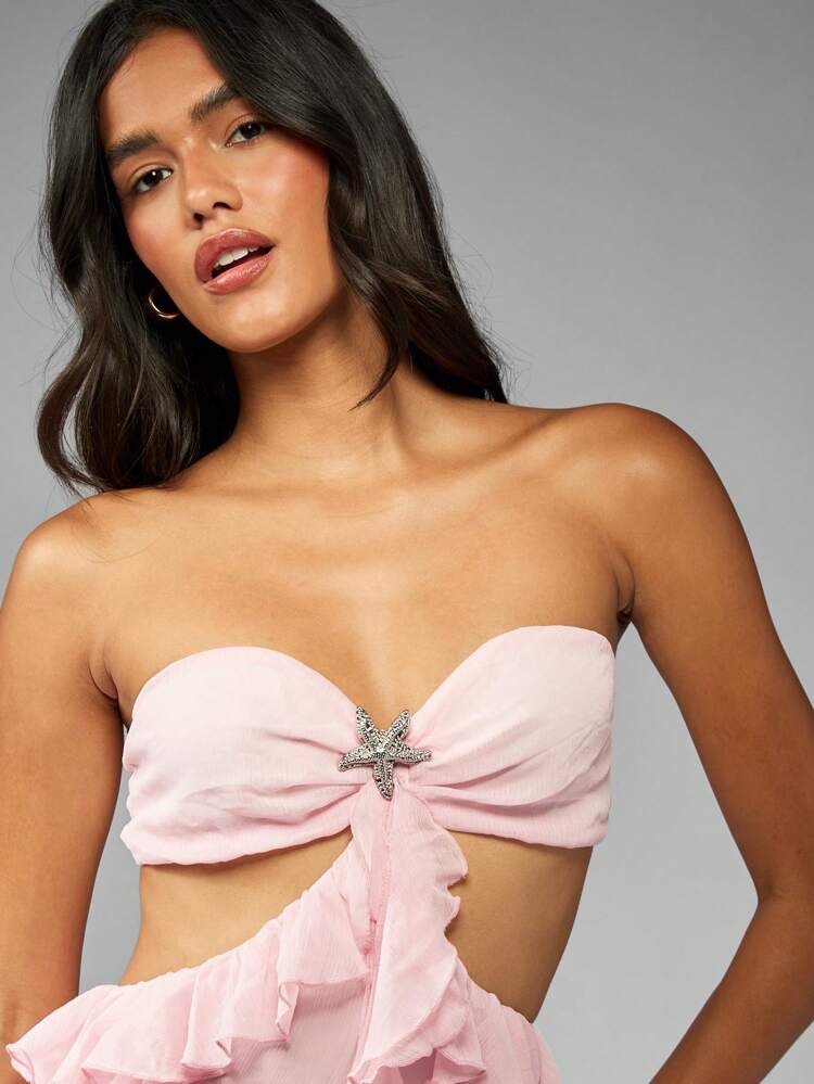 MISSGUIDED Vestido longo sem alças com babados e broche de estrela do mar
