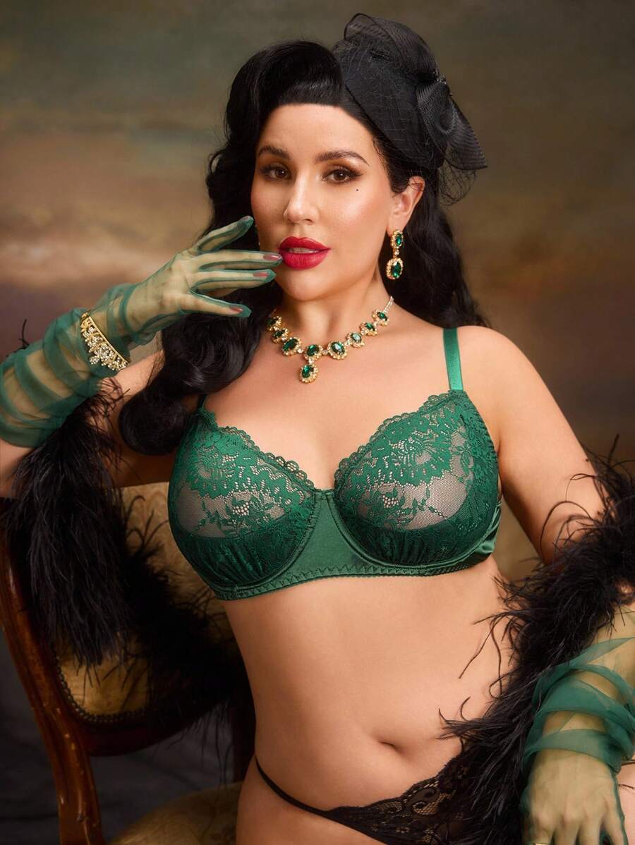Plus Size Women Contrast Lace Sexy Lingerie - Dark Green - View 1