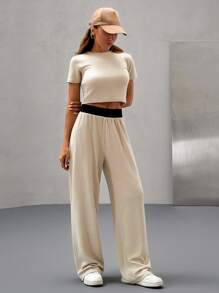 EURMUSE 女士纯色纹理针织面料两件套短袖短款 T 恤搭配撞色松紧带和阔腿休闲裤慢跑裤搭配撞色松紧带周末装 - 米色 - 查看 4