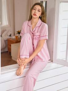 Dream Adore 2件套女士条纹和心形刺绣印花翻领开衫口袋短袖裤子睡衣套装