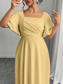 Modelyn Plus Size Red Short Sleeve A-Line Knit Dress - Yellow - View 1