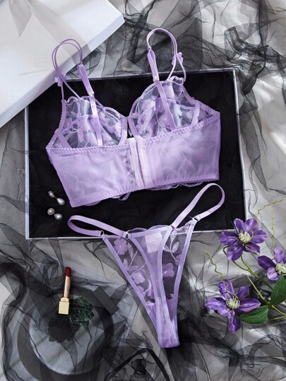 Romantic Geborduurde Front Hollow Out Underwire BH Set Paars Lingerie Bloemen Kanten See Through Birthday view 2