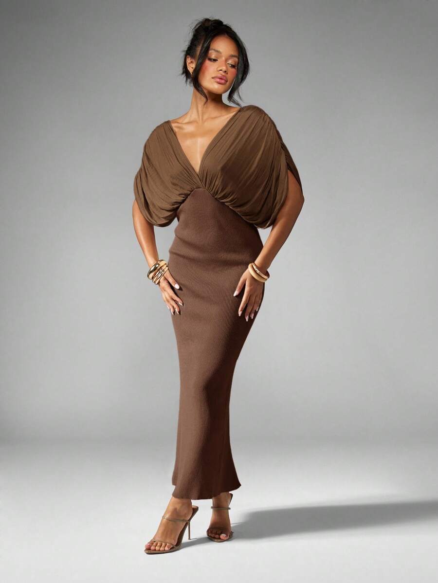 MISSGUIDED 优雅垂坠蝙蝠袖长裙，深 V 领，高腰侧开衩，晚礼服，派对婚礼宾客，秋冬 - 摩卡棕 - 查看 1