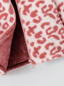 SHEIN Toddler/Newborn Baby Girl 0-3Y Casual Winter Leopard Print + Solid Pink Fluffy Reversible Mock Neck Jacket Fall