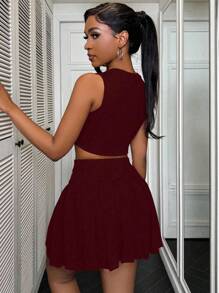 BamGleam 2pcs Women Set: Hollow Heart Rhinestone Decor Camisole Top And Pleated Mini Skirt - Burgundy - View 2