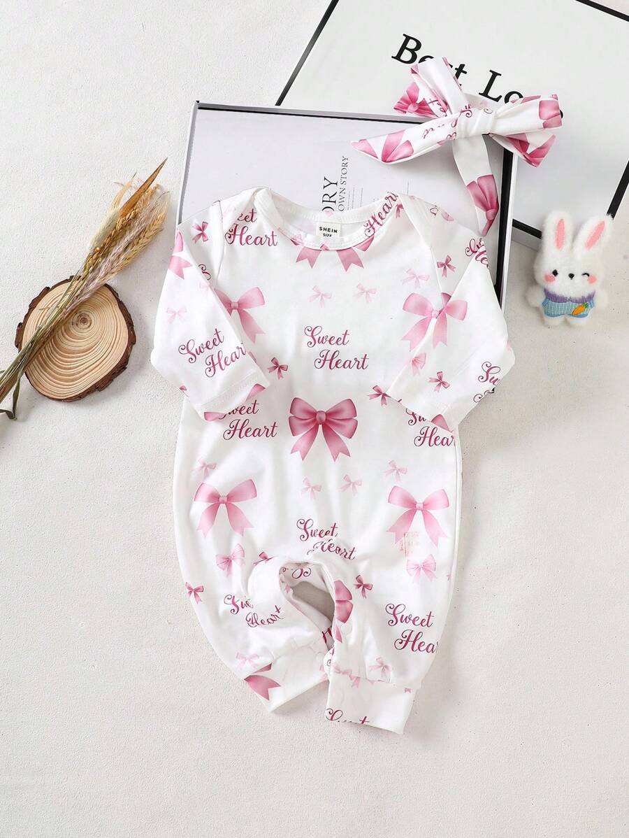 SHEIN Newborn Baby Girl Long Sleeve Romper, Sweet Heat Bow Pattern, Long Sleeve Bodysuit With Headband, Soft And Comfortable Clothing As Gift, Essential For Every Baby, All Season Style, Infant Photography Dress, 100-Day Gift, Cute And Soft Casual Outfit, Newborn 0-9 Months, Suitable For Outdoor And Daily Wear Baby Girl Jumpsuit Newborn Baby Girl Jumpsuit Fall Winter
