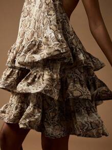 MISSGUIDED 层叠蛇纹印花迷你连衣裙，荷叶边高领露背设计，优雅婚礼宾客派对俱乐部晚宴舞会假日度假性感时尚春夏秋季 - 黃色 - 查看 6