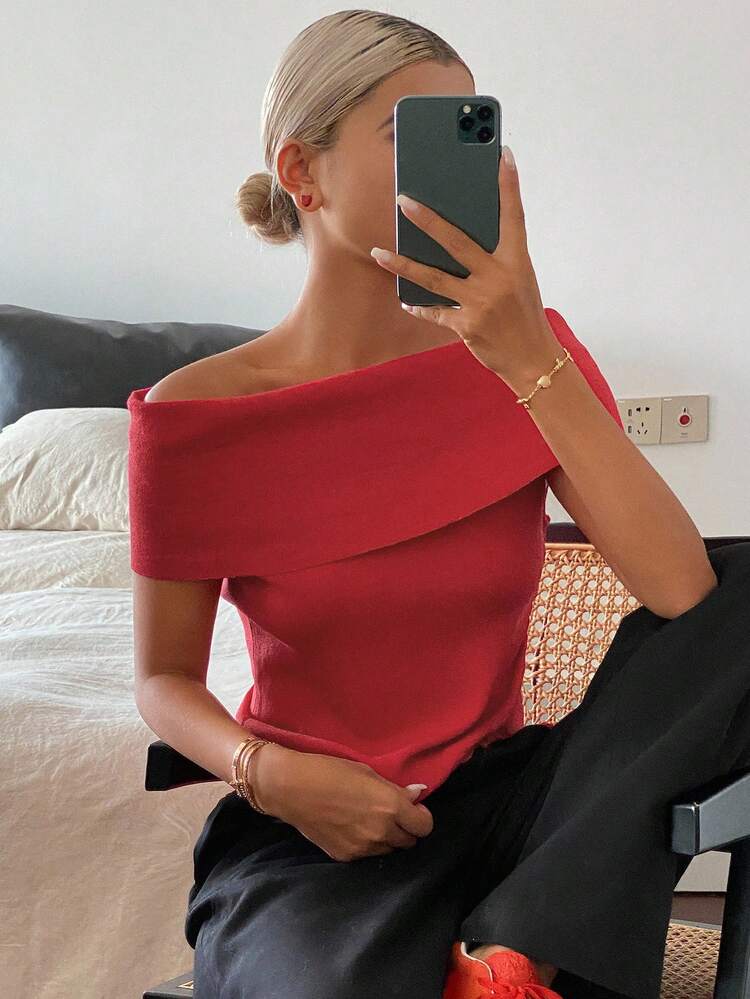 Women's Solid Color Red Off Shoulder Tie Elegant Vacation Knit Top