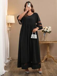 SHEIN Clasi 大码女式黑色圆领连衣裙，带网眼袖子 - 黑與白 - 查看 1