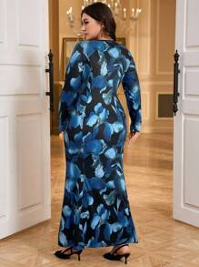 Modelyn Plus Size Floral Print V-Neck Long Sleeve Dress - Blue - View 2