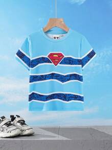 SUPERMAN X SHEIN 男童夏季休闲卡通英雄人物和徽标贴片印花短袖 T 恤 - 彩色 - 查看 1