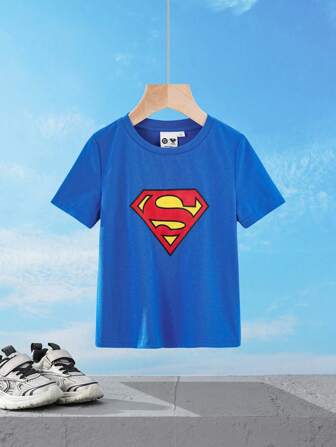 SUPERMAN X SHEIN Maglietta blu a maniche corte con stampa di supereroe cartoni animati, vestibilità morbida, per ragazzi, alla moda