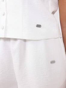 SUMWON Minimalistischer Knopfvorderseiten Weste Zwei-Teiler Sommer Set mit maßgeschneiderten Shorts, Strand Resort Urlaubsmode, lässiges Wochenend Co-Ord - Weiss - Übersicht 8