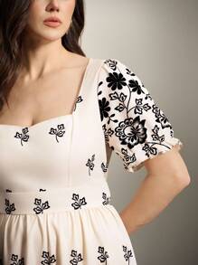 SHEIN LUNE Plus Size Women Floral Print Square Neck Maxi Elegant Dress, Spring/Summer - Apricot - View 6