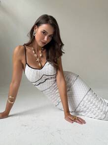 Aloruh 夏季度假简约优雅拼色吊带紧身长款针织女连衣裙 - 黑與白 - 查看 6