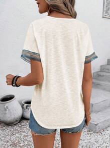 EMERY ROSE Women's Summer V-Neck Lace Patchwork Vacation T-Shirt - Apricot - View 2