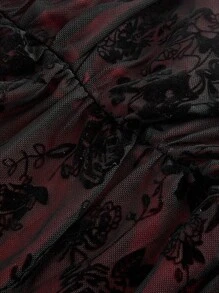 SHEIN MOD Váy hai dây lưới khoét lỗ jacquard cỡ lớn cho nữ, váy dự tiệc trà, đen và đỏ rượu, váy dạ hội câu lạc bộ Y2K, váy Goth, váy cổ điển, thanh lịch, lãng mạn, váy tương phản, váy hai dây, váy lưới, váy dạ hội Halloween, trang phục đi chơi - màu đen - Xem 4