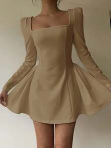 Aloruh Women's Solid Red Mini A-Line Flared Squared Collar Sexy Elegant Waist Fitted Long Sleeve Bodycon Dress, Suitable For Christmas, Dates, Parties, Autumn/Winter