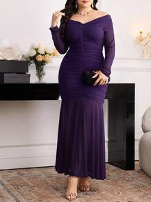 Modelyn Elegant Plus Size Solid Color Off Shoulder Ruched Fitted Dress - Purple - View 8