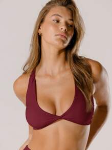 Aralina Leisurewear Pastel Pink Supportive Deep-V Active Twist Crop Top With Bag