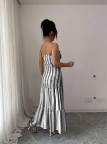 Elenzga 2025 Summer New Arrival Black & White Striped Sexy Elegant Lady Versatile Waist Tie Strapless Sleeveless Dress, Suitable For Dates, Outings, Vacations, Holidays, Independence Day, Back To School, Teacher's Outfit, Weddings, Parties, Music Festivals, Oktoberfest, Halloween, Thanksgiving - Black and White - View 2