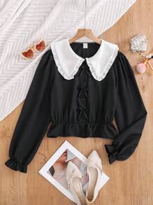 Camisa negra para adolescentes con cuello de tela de contraste, mangas abullonadas y plisado en el bajo