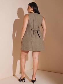 SHEIN BAE 大码女式舒适格子羊毛圆领无袖前扣简约短款休闲连衣裙，适合办公室、正式场合、日常穿着、秋冬季、女士夏季连衣裙、商务休闲女装、正式连衣裙、秋季女装、秋季、返校、Y2k 女装、夜间外出、女士约会夜装、机场旅行装 - 棕色 - 查看 2