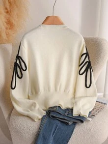 CosyJoli 大码休闲手工针织花卉腰部收紧圆领修身套头衫 - 白色 - 查看 2