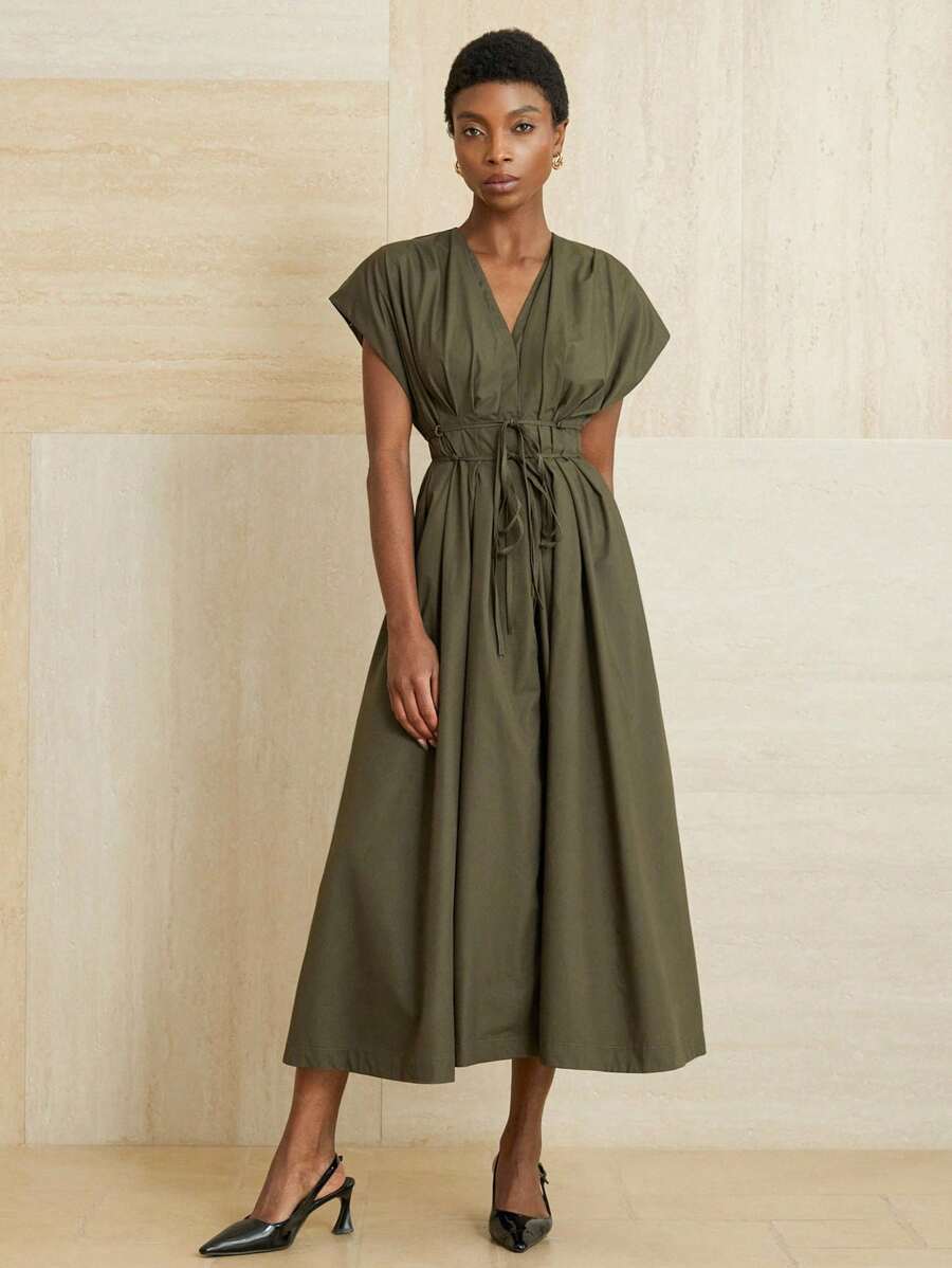 Aveloria Modichic 优雅宽肩配布腰带收腰宽松连衣裙 - 軍綠色 - 查看 1