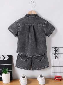 SHEIN Genkimix Kids 男童单排扣短袖衬衫和牛仔短裤休闲两件套 - 深灰色 - 查看 2