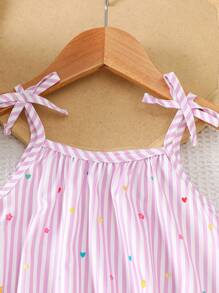 SHEIN 女童下摆印花休闲度假吊带A字连衣裙 儿童夏季连衣裙 女童碎花连衣裙 儿童夏季连衣裙 幼儿女童夏季连衣裙 - 紫色 - 查看 4