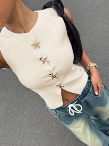 SHEIN EZwear Blusa sin mangas de verano con apertura frontal y decoración metálica