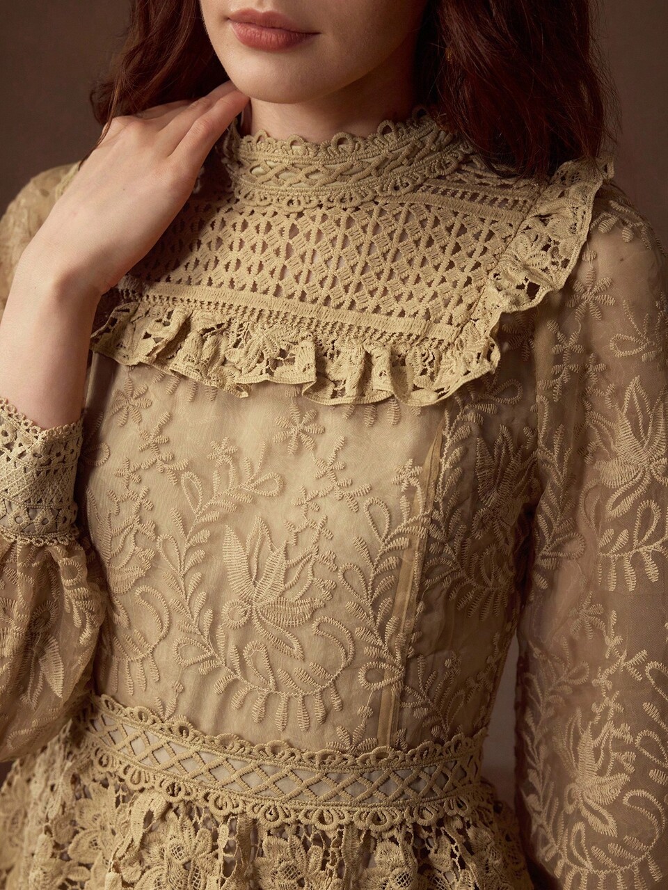 GUIPURE LACE PEPLUM BLOUSE