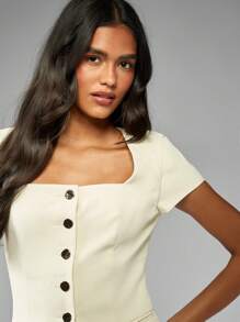 MISSGUIDED Square Neck Cap Sleeve Button Front Two Piece Mini Suit Set Formal Business Professional Office Party Wedding Guest Reception Elegant Tailored Blazer Skirt Ensemble