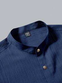 Manfinity RSRT 男士纯色短袖衬衫和短裤套装，海军蓝夏季衬衫和短裤，舒适服装 - 彩色 - 查看 4