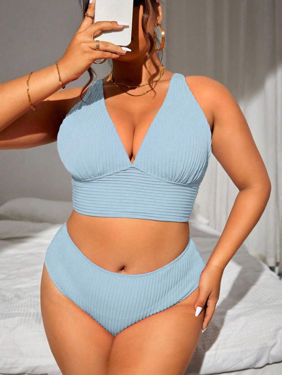 SHEIN Swim Curve 2pcs/Set Plus Size Women V-Neck Solid Color Casual Split-Style Swimwear Set For Summer Beach Vacation - Baby Blue - View 1