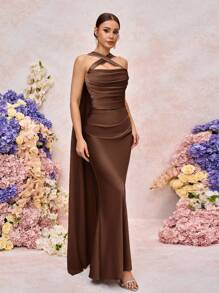 SHEIN Belle Gaun Bridesmaid Model Fishtail Pas Badan dengan Hiasan Pita Matte Chiffon Romantis Elegan, Model Bahu Terbuka, dan Potongan Bandeau. - Coklat - View 5