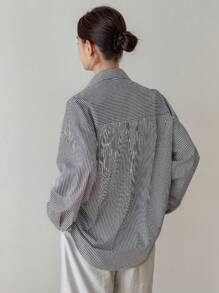 Dazy-Less Cămașă de damă cu mânecă lungă, lejeră, casual, cu dungi, cu nasturi metalici și decor răsucit, potrivită pentru birou și exterior, primăvară/toamnă - Gri - Vizualizare 5