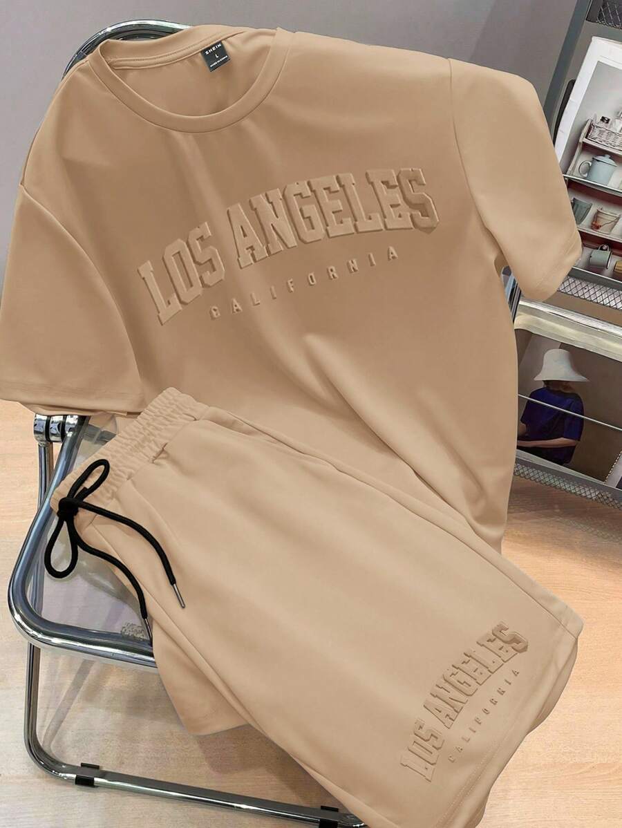 Manfinity Joysei 男士 3D 字母印花针织棕色 T 恤和短裤套装，适合洛杉矶夏季舒适装扮 - 駝色 - 查看 1