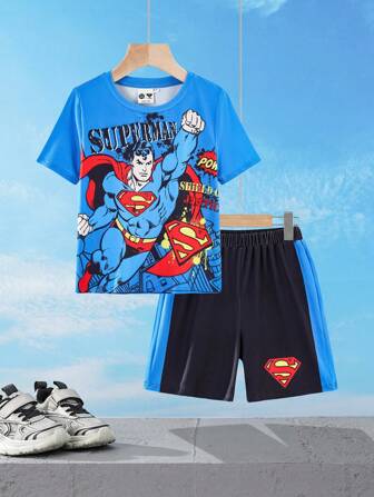 SUPERMAN X SHEIN Young Boy Cartoon Superhero Pattern Blue Casual Raglan Short Sleeve T-Shirt And Black Loose Shorts Sports Set