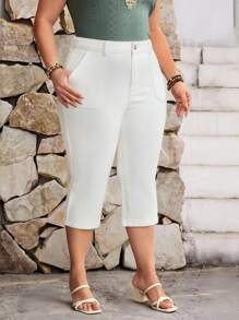 EMERY ROSE Plus Size Solid Color Button Pocket Slim Fit Capri Jeans