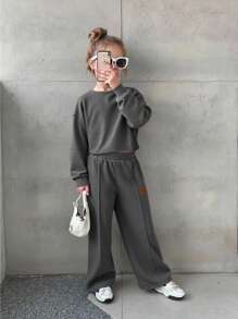 SHEIN 2pcs/Set Young Girls' & Toddler Girls' Casual Loose Drop Shoulder Applique Long Sleeve Sweatshirt And Pleated Long Pants Set, Suitable For Home, Outings, School, Gray - Grey - View 2