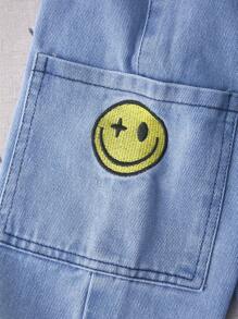 年轻男孩新款水洗蓝色牛仔裤，带有可爱脸绣补丁，休闲宽松版型，松紧腰带，适合日常穿着，简约时尚 - 中等水洗藍 - 查看 6