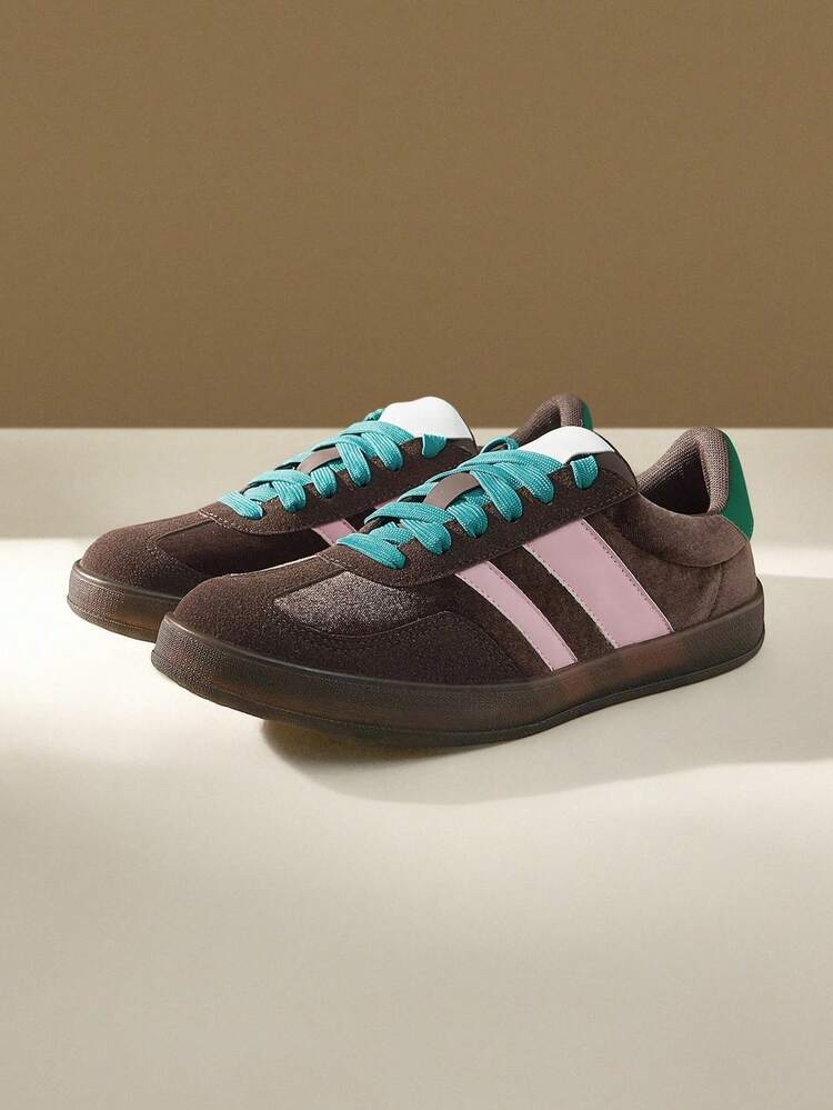 CUCCOO EASI Baskets plates de couleur décontractées pour femmes à bout rond, chaussures de sport extérieures confortables en PU marron café pour une utilisation quotidienne