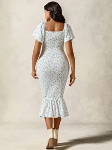 Boho Mama Maternity Floral Printed Shirred Fitted Casual Vacation Dress - Blue and White - View 2
